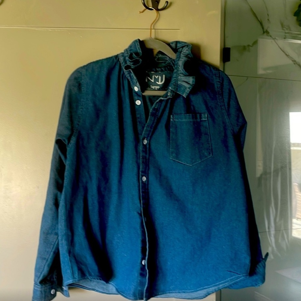 KMJ denim ruffle collared shirt size large